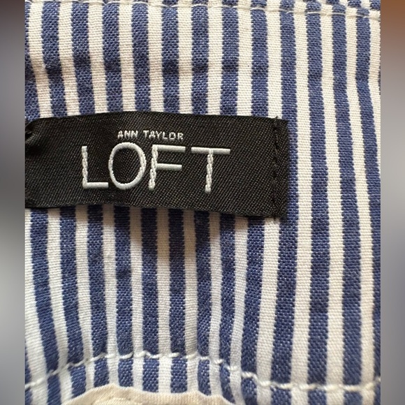 Ann Taylor LOFT Julie / Seersucker Stripe High Waist Crop Capri Pants / Size 2 - Picture 8 of 9